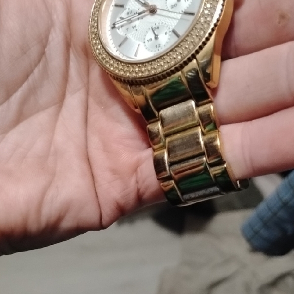 Bulova Gold Women's Watch - Picture 5 of 9